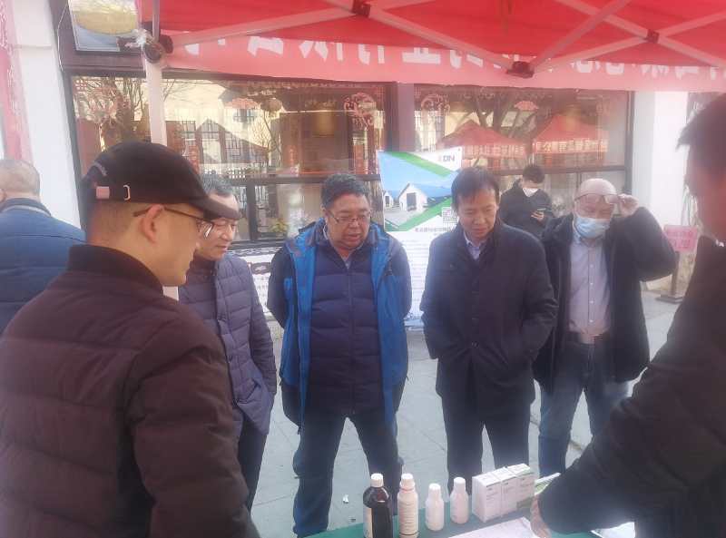 山東畜牧協(xié)會特養(yǎng)分會馬澤芳會長、山東省特種經(jīng)濟動物產(chǎn)業(yè)技術(shù)體系創(chuàng)新團隊首席專家李光玉教授、特養(yǎng)分會張洪學(xué)秘書長到青島康地恩站臺交流-1